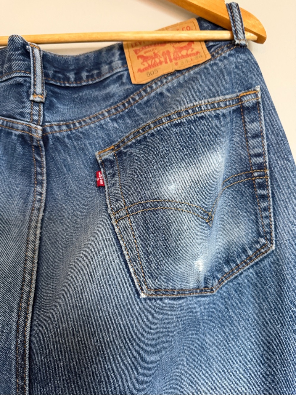 Levi’s 505 34/34 100% cotton zip fly jeans